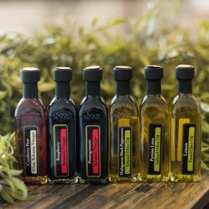 Starter pack for dipping in oil and vinegar